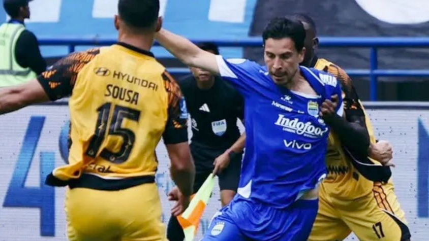Persib Bandung vs Persija Jakarta Diizinkan Bertanding di Stadion GBK oleh PSSI Persib Bandung vs Persija Jakarta Diizinkan Bertanding di Stadion GBK oleh PSSI