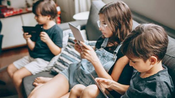 Bukan hanya Indonesia, Negara Eropa juga Batasi Media Sosial Anak