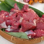 6 Manfaat Bungkus Daging Kurban Gunakan Daun, Tetap Jaga Bumi Saat Iduladha
