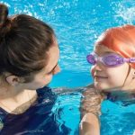 7 Manfaat Berenang untuk Anak yang Perlu Diketahui Orang Tua