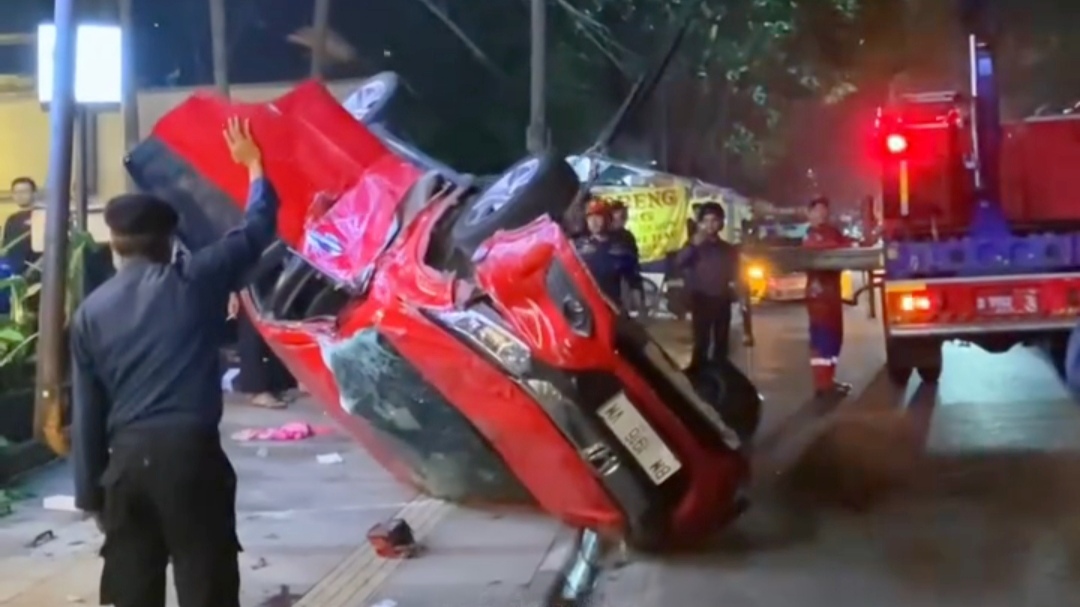 Kecelakaan Lalu Lintas di Jalan Setiabudi Kota Bandung, Tidak Ada Korban Jiwa Kecelakaan Lalu Lintas di Jalan Setiabudi Kota Bandung, Tidak Ada Korban Jiwa