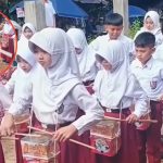 Di Tangan Guru yang Kreatif, Marching Band Siswa SD Ini Tuai Pujian Warganet
