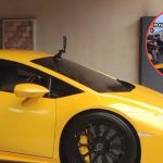 Momen Ketika Pria Ini Sengaja Salah Jalur Pakai Mobil Sport, Bikin Warga Salfok!