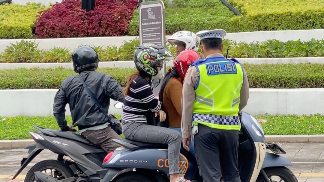 Operasi Patuh 2026 Dimulai 8-21 Juni, Polisi Incar Pelanggar ETLE dan Pelat Nomor Tidak Sesuai Operasi Patuh 2026 Dimulai 8-21 Juni, Polisi Incar Pelanggar ETLE dan Pelat Nomor Tidak Sesuai