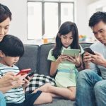 Dampak Berbahaya Nonton Video Pendek untuk Tumbuh Kembang Anak