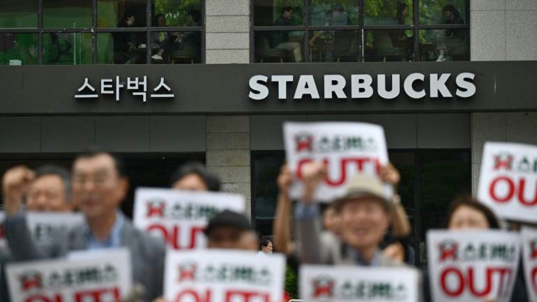 Seluruh Starbucks di Korea Selatan Tutup karena Dinilai Tidak Empati terhadap Sejarah Seluruh Starbucks di Korea Selatan Tutup karena Dinilai Tidak Empati terhadap Sejarah