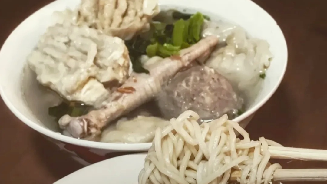 5 Kuliner Kaki Lima Bandung yang Lezat dan Cocok untuk Melipir dari Restoran 5 Kuliner Kaki Lima Bandung yang Lezat dan Cocok untuk Melipir dari Restoran