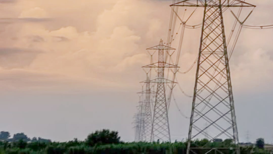 PLN Sebut Sistem Kelistrikan di Jawa Barat Telah Kembali Normal PLN Sebut Sistem Kelistrikan di Jawa Barat Telah Kembali Normal