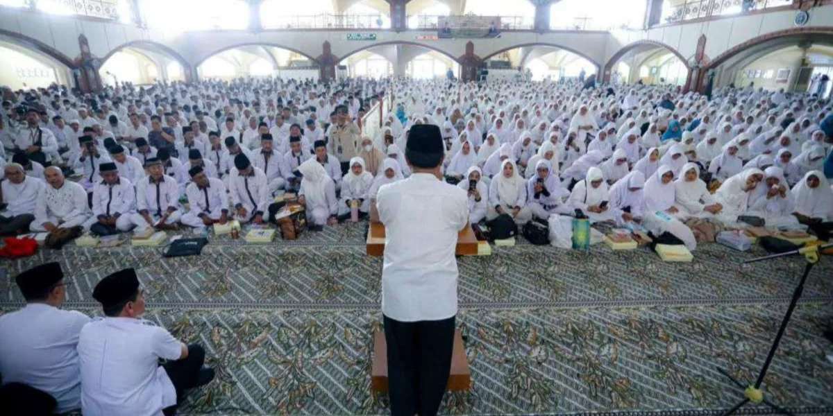 Wali Kota Bandung Ajak Warga Berdoa untuk 5 Jurnalis yang Hilang di Selat Sunda Wali Kota Bandung Ajak Warga Berdoa untuk 5 Jurnalis yang Hilang di Selat Sunda