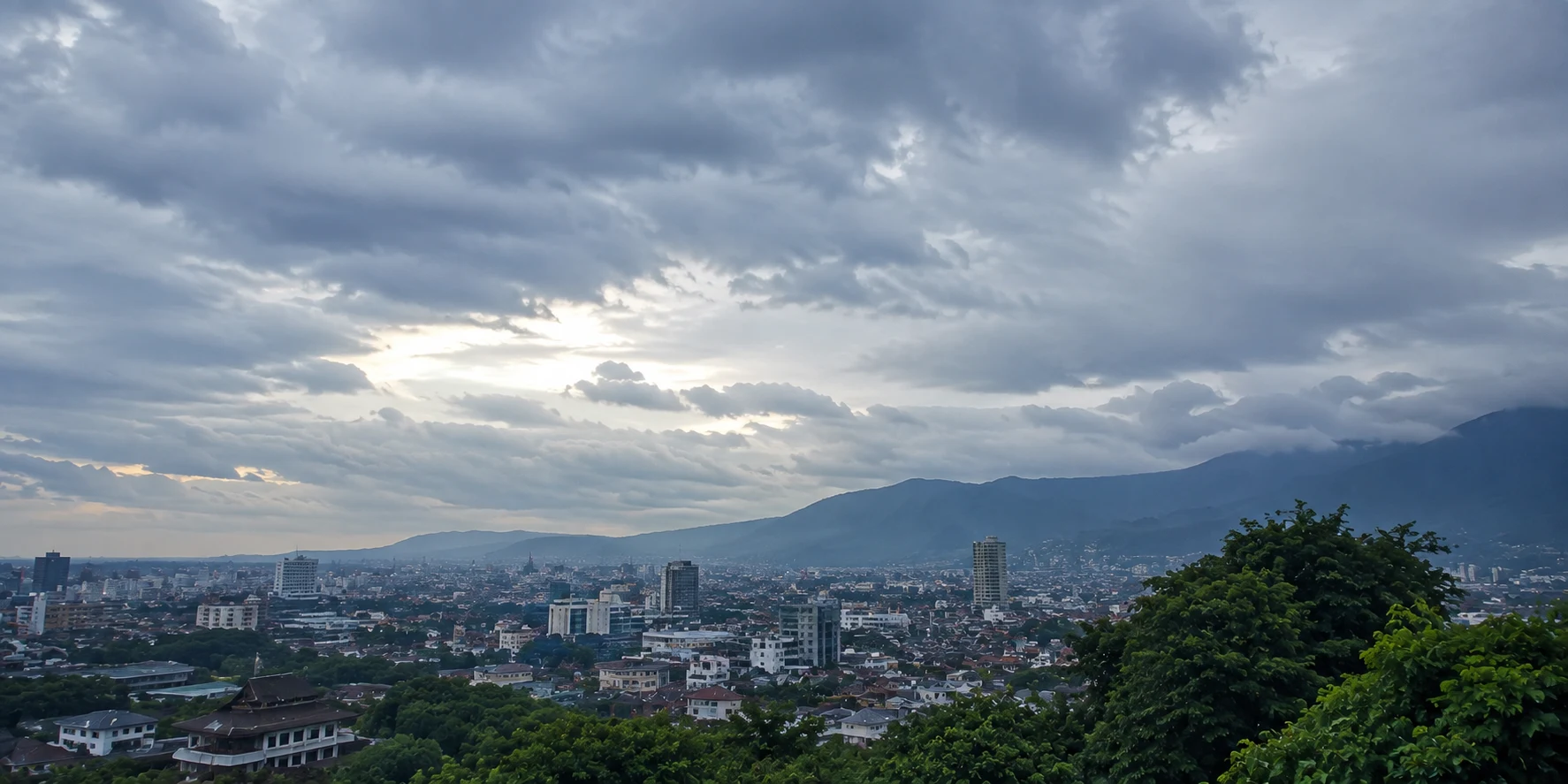 Sore Berawan, Malam Lebih Sejuk: Prakiraan Cuaca Bandung Hari Ini Sore Berawan, Malam Lebih Sejuk: Prakiraan Cuaca Bandung Hari Ini