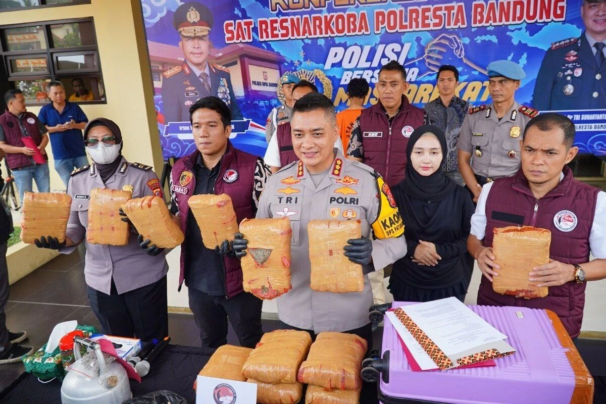 Polisi Ungkap Peredaran 12 Kg Ganja di Bandung, Dugaan Kendali dari Lapas
